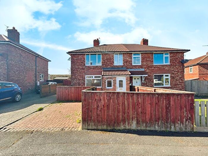 3 Bedroom Semi-Detached House For Sale In Weetslade Crescent, Dudley, Cramlington, NE23