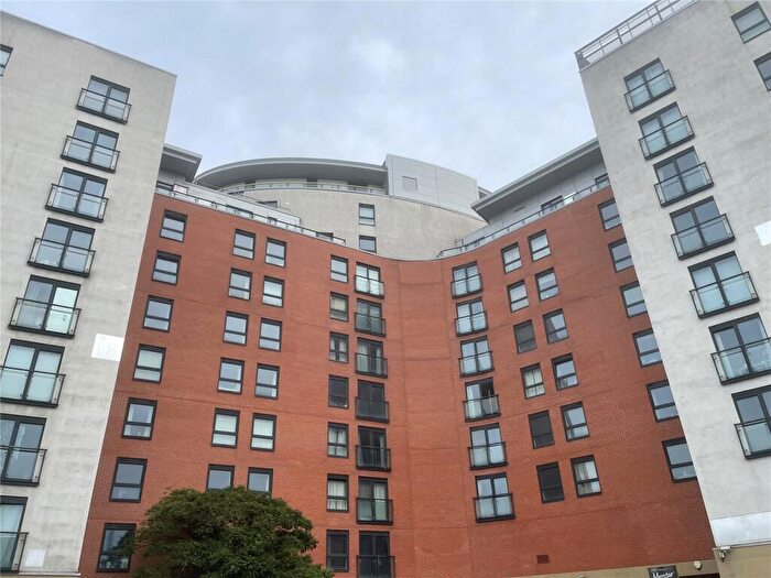 1 Bedroom Apartment To Rent In Mackenzie House, Chadwick Street, Leeds, LS10