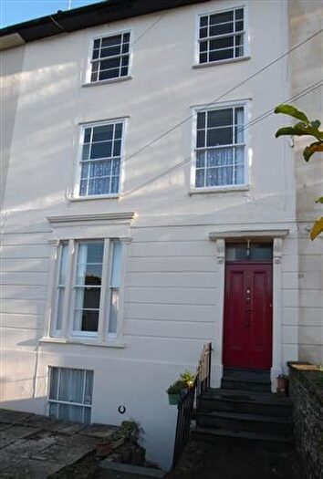 2 Bedroom Flat To Rent In Southfield Road, Cotham, Bristol, BS6