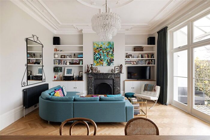 2 Bedroom Flat To Rent In Coolhurst Road, London, N8