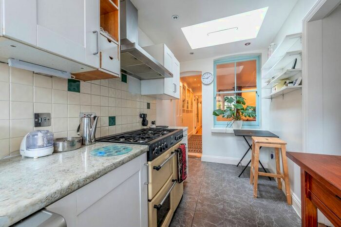 1 Bedroom Flat To Rent In Oval Road, Croydon, CR0