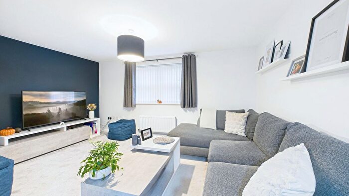 2 Bedroom Flat For Sale In Mallard Chase, Hatfield, Doncaster, South Yorkshire, DN7
