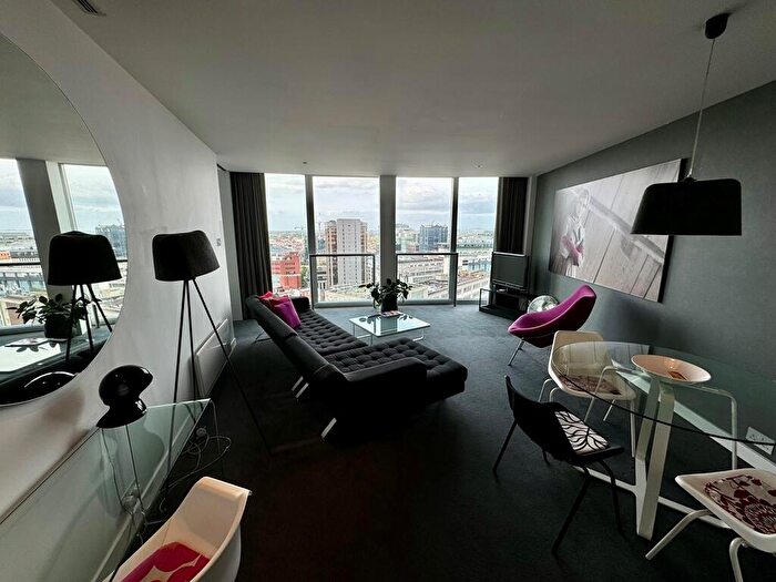 2 Bedroom Apartment To Rent In **Available Now**Th Floor Rotunda Bed Bath, B2