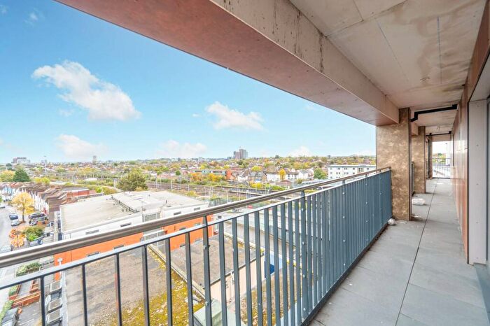 3 Bedroom Flat To Rent In London Road, , Wembley, HA9