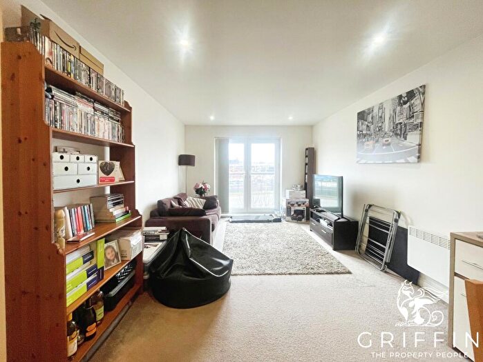 2 Bedroom Flat To Rent In Dock Road, Tilbury, RM18