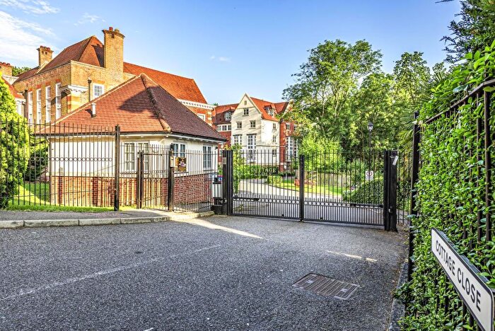 2 Bedroom Flat For Sale In Keats Court, Cottage Close, Harrow On The Hill, HA2