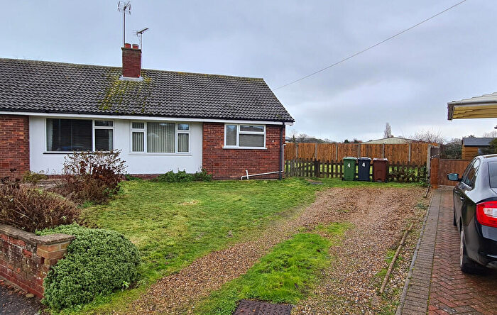 2 Bedroom Semi-Detached Bungalow For Sale In Kendall Close, North Walsham, NR28