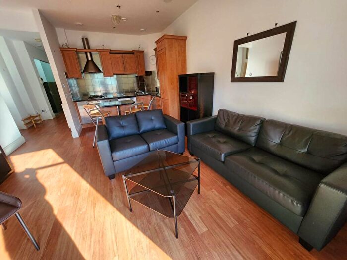 2 Bedroom Apartment To Rent In George Street, Nottingham, Nottinghamshire, NG1