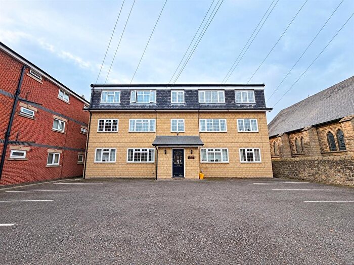 2 Bedroom Flat For Sale In Taylor Street, Hollingworth, Hyde, SK14