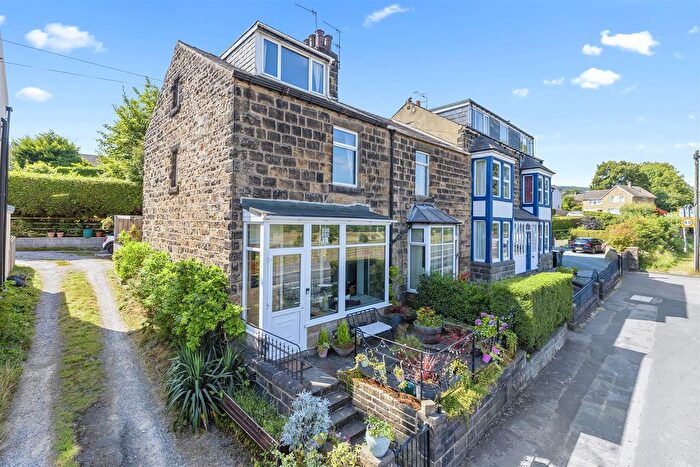 3 Bedroom End Terrace House For Sale In Skipton Road, Ilkley, LS29
