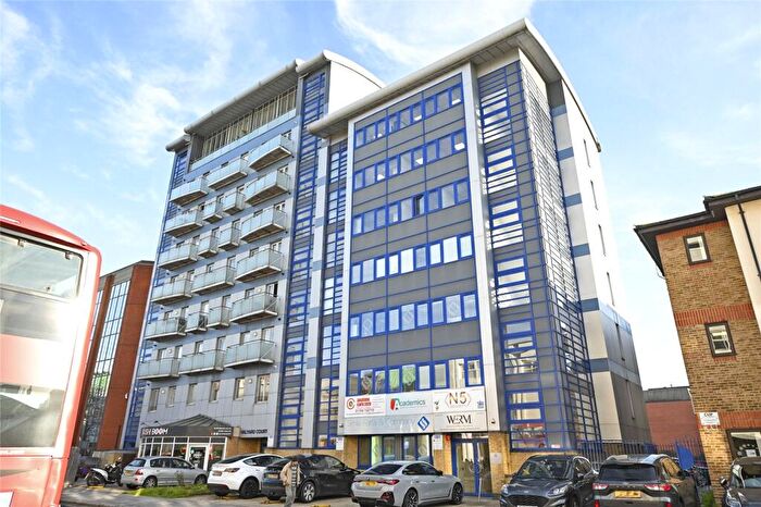 1 Bedroom Apartment To Rent In Halyards Court, Romford, RM1