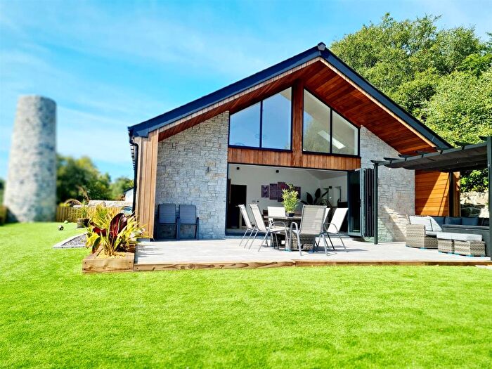 5 Bedroom Detached House To Rent In St. Austell, PL25