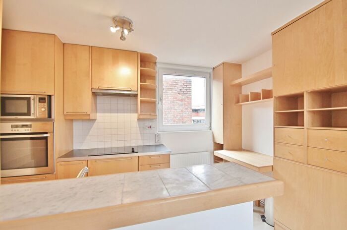 1 Bedroom Flat To Rent In Lily Close, London, W14
