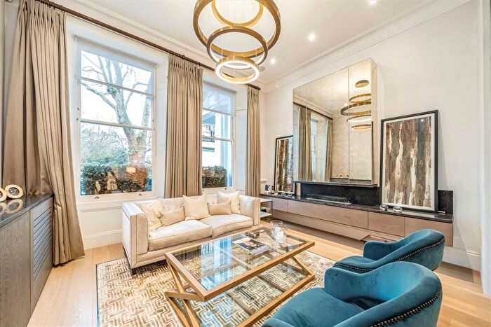 2 Bedroom Flat To Rent In Courtfield Gardens, London, SW5