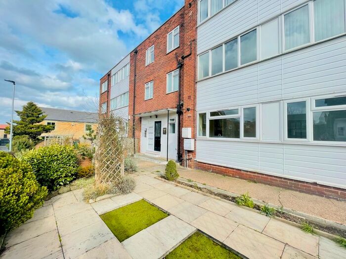 2 Bedroom Flat To Rent In Fitzwilliam Court Flats, Wath Upon Dearne, S63