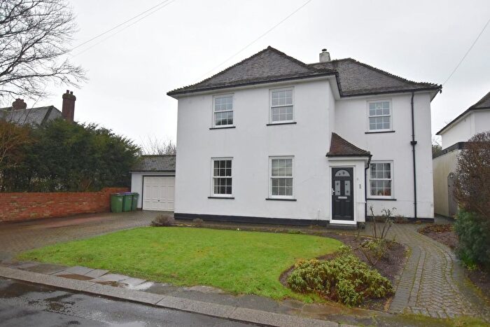 4 Bedroom Detached House For Sale In Godwyn Gardens, Folkestone, CT20