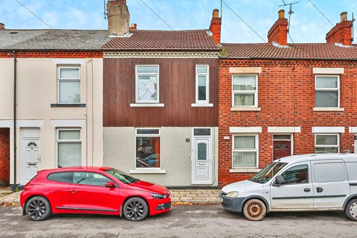 3 Bedroom Terraced House For Sale In West Terrace, Hucknall, Nottingham, NG15