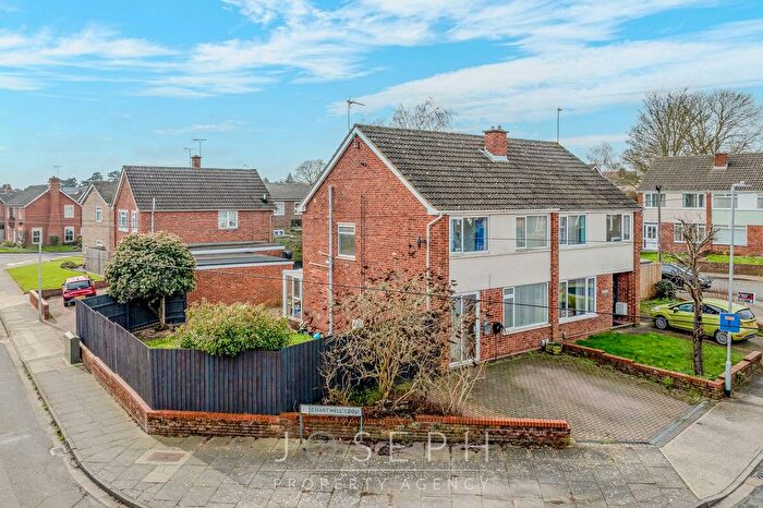 3 Bedroom Semi Detached House For Sale In Chartwell Close, Ipswich, IP4