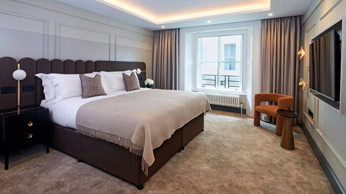 2 Bedroom Flat To Rent In London, SW7