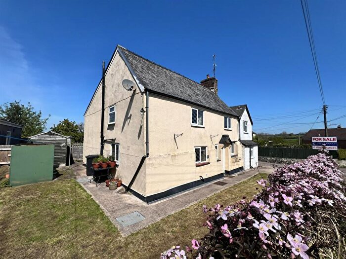 3 Bedroom Cottage For Sale In Cinderhill Way, Ruardean, GL17