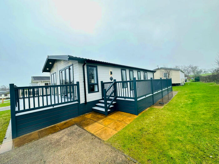 2 Bedroom Park Home For Sale In Sunseeker Sensation, Ribble Valley Park & Leisure, Clitheroe, Yorkshire, BB7