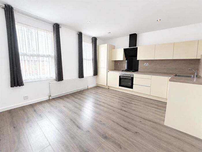 2 Bedroom Maisonette To Rent In Angel Lane, Hayes, UB3