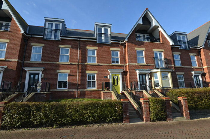 3 Bedroom Terraced House For Sale In Old Fort Road, Felixstowe, IP11