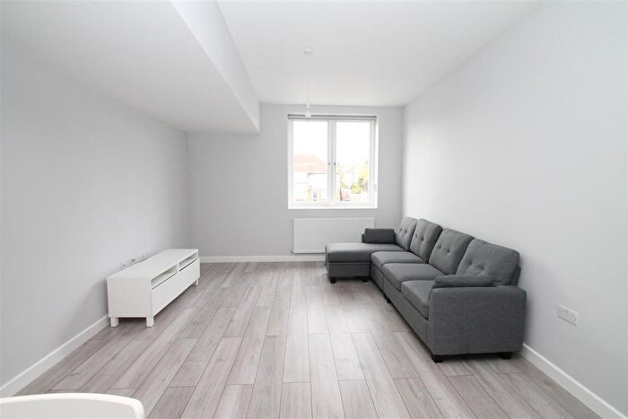 2 Bedroom Flat To Rent In Bellflower House, Hertford Road, Enfield, EN3
