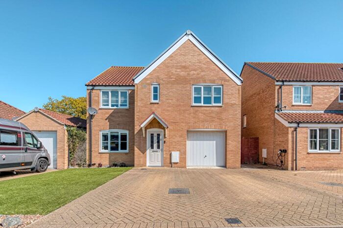 5 Bedroom Detached House For Sale In Howard's Way, Bradwell, NR31