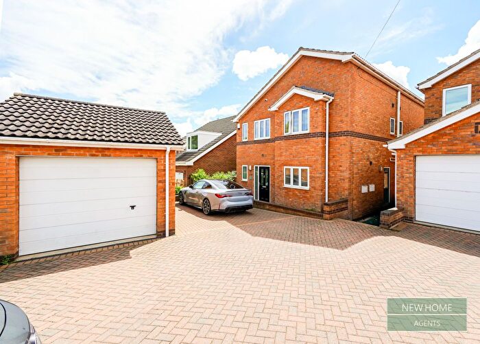 4 Bedroom Detached House For Sale In Gedling Road, Arnold, Nottingham, NG5
