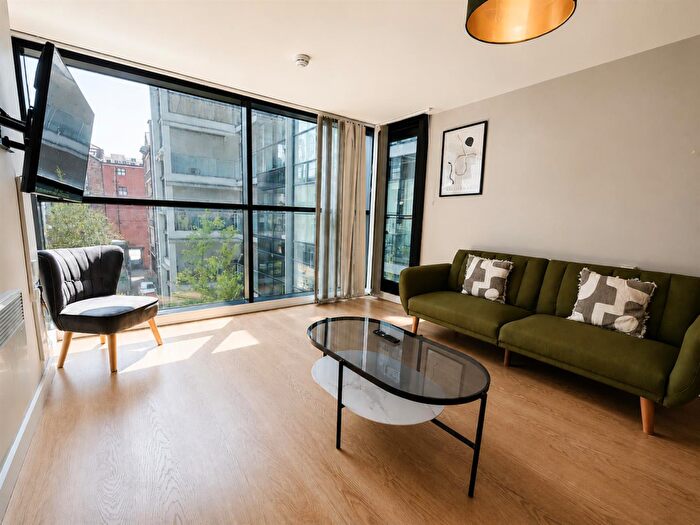2 Bedroom Apartment To Rent In Pall Mall, Liverpool, L3