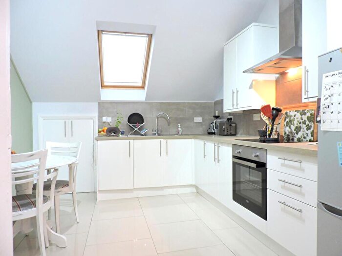 1 Bedroom Apartment To Rent In Cromwell Road, Hove, BN3