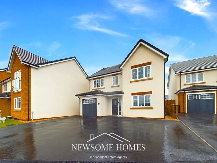 4 Bedroom Detached House For Sale In Pen Y Cefn Road, Caerwys, CH7