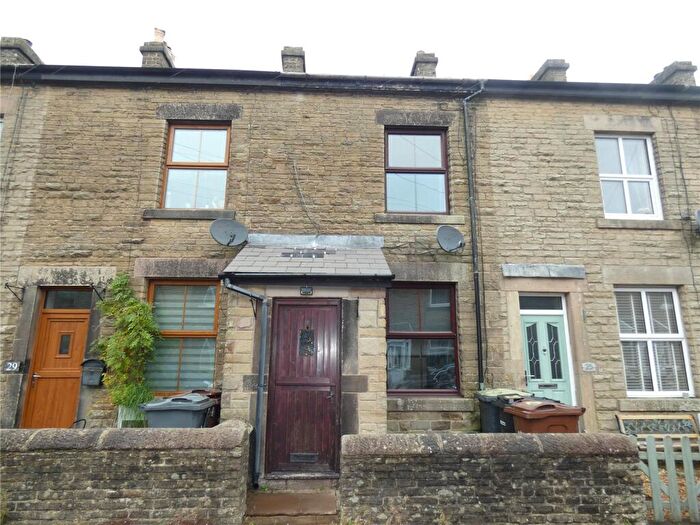 3 Bedroom Terraced House For Sale In New High Street, Buxton, Derbyshire, SK17