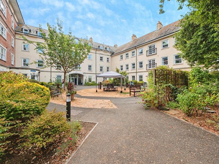 1 Bedroom Flat For Sale In Somerleigh Road, Dorchester, DT1