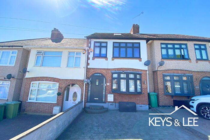 4 Bedroom Terraced House To Rent In Mount Pleasant Road, Romford, RM5