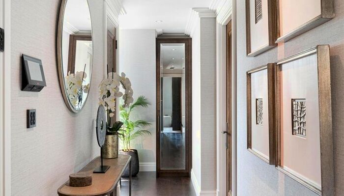 3 Bedroom Flat To Rent In Prince Of Wales Terrace, London, W8