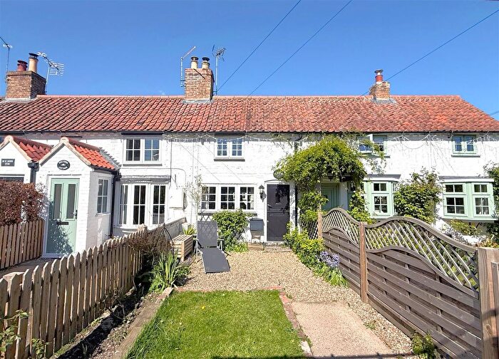2 Bedroom Cottage For Sale In Grantham Road, Bottesford, NG13