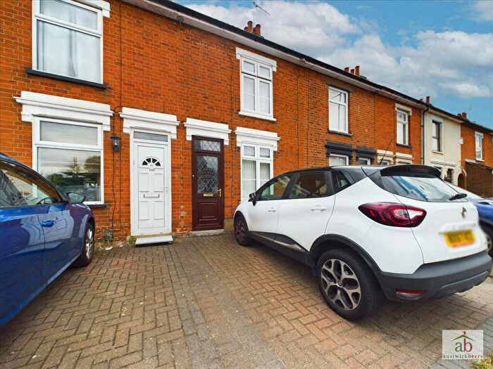3 Bedroom Terraced House For Sale In Foxhall Road, Ipswich, IP3