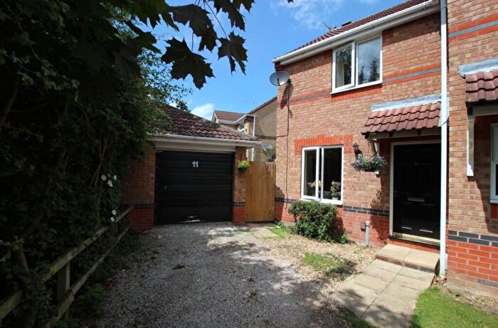 2 Bedroom Semi-Detached House To Rent In Cottage Close, Balderton, Newark, Nottinghamshire, NG24