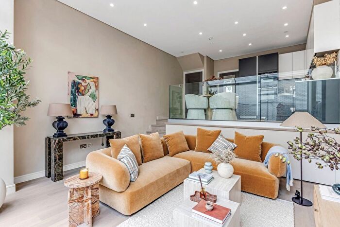 2 Bedroom Detached House For Sale In Townsend Yard, Highgate, London, N6