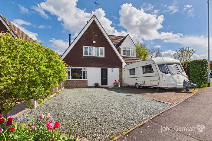 4 Bedroom Link Detached House For Sale In Moathouse Drive, Haughton, ST18