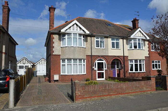 3 Bedroom Semi-Detached House For Sale In Fairfield Avenue, Felixstowe, IP11