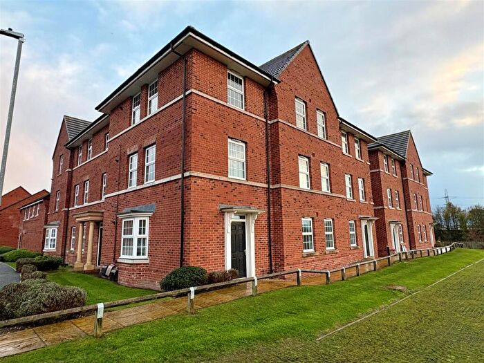 2 Bedroom Apartment For Sale In Heathfield Lane, Birkenshaw, BD11
