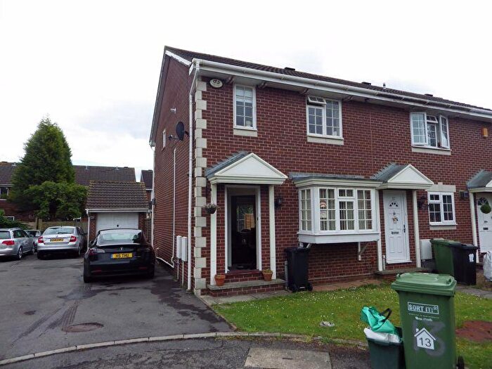 3 Bedroom Terraced House To Rent In Crows Grove, Bristol, BS32