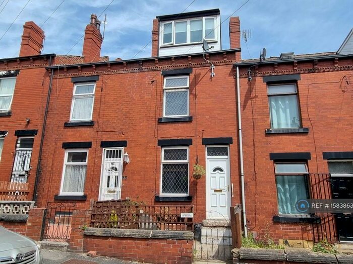 4 Bedroom Terraced House To Rent In Burlington Road, Leeds, LS11