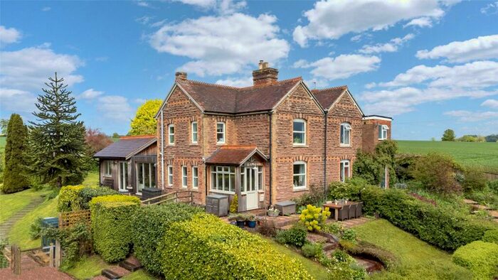 3 Bedroom Semi-Detached House For Sale In Ryton Road, Dymock, Gloucestershire, GL18