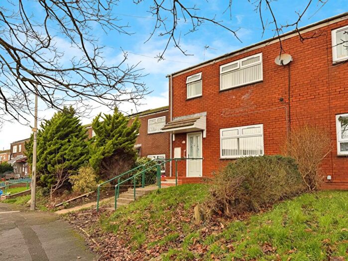 3 Bedroom Semi Detached House For Sale In Winchester Close, Barry, CF62