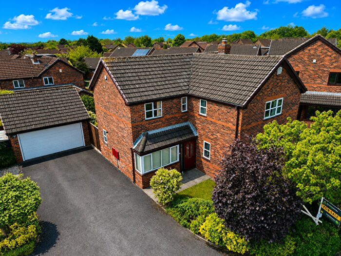 5 Bedroom Detached House For Sale In The Hoskers, Westhoughton, BL5