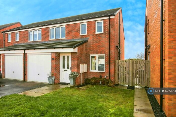 3 Bedroom Semi-Detached House To Rent In Warkworth Way, Amble, Morpeth, NE65